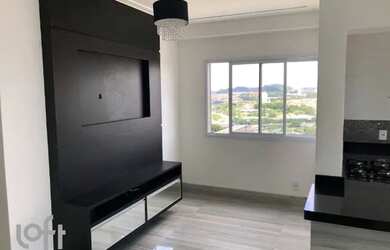 Imagem: O apartamento possui 2 Dormitórios, 2 Banheiros, 2 Vagas na