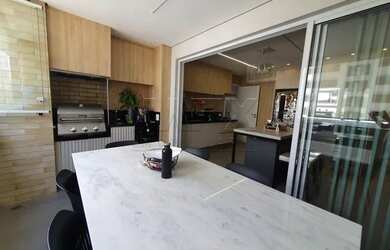 Imagem: O apartamento possui 3 Dormitórios, 3 Banheiros, 2 Vagas na