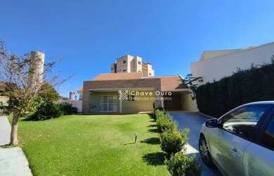 Imagem: A casa em condomínio possui 3 Dormitórios, 3 Banheiros, 4