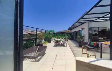 Imagem: O apartamento na cobertura possui 4 Dormitórios, 5 Banheiros