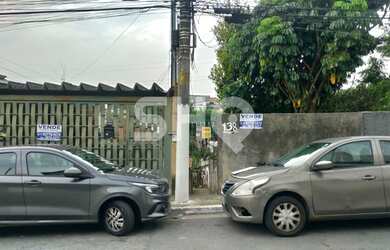 Imagem: O terreno possui 450m² de Área e está localizado em Casa