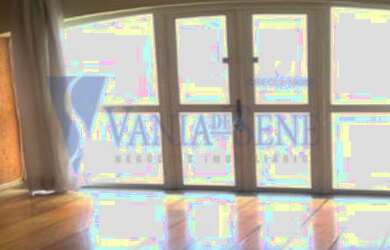 Imagem: O apartamento possui 2 Dormitórios, 1 Banheiro, 2 Vagas na