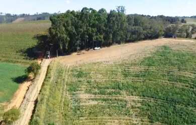 Imagem 4: Lote/Terreno para venda possui 500 metros quadrados em Jardim Imperial...