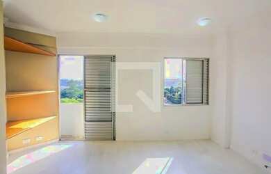 Imagem: O apartamento possui 1 Dormitório, 1 Banheiro, 1 Vaga na garagem