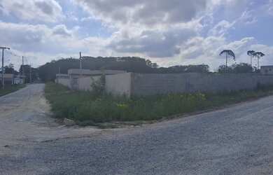 Imagem: O terreno possui 200m² de Área e está localizado em Santa