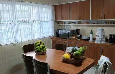 Imagem 11: Casa para venda tem 250 metros quadrados com 4 quartos em Jardim Regina...