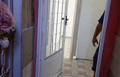 Imagem: A casa possui 1 Dormitório, 1 Banheiro e está localizado