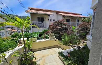 Imagem: A casa em condomínio possui 4 Dormitórios, 4 Banheiros, 2