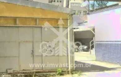 Imagem: O depósito possui 5 Vagas na garagem, 434m² de Área e está