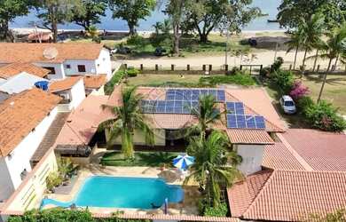 Imagem: A casa possui 4 Dormitórios, 5 Banheiros, 5 Vagas na garagem