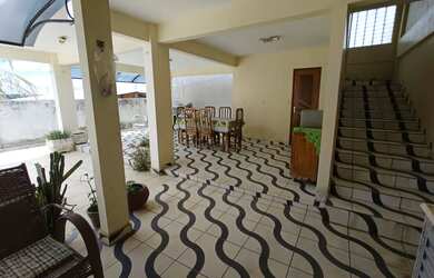 Imagem 15: //Casa com 4 Qrts na Avenida das Torres