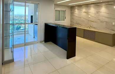 Imagem: O apartamento possui 2 Dormitórios, 2 Banheiros, 2 Vagas na