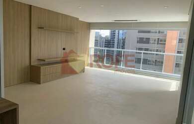 Imagem: O apartamento possui 3 Dormitórios, 4 Banheiros, 3 Vagas na