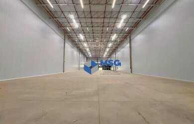 Imagem: O depósito possui 5 Vagas na garagem, 1443m² de Área e Imóvel