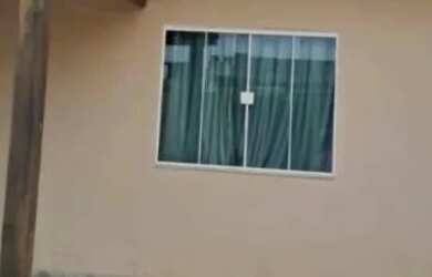 Imagem: A casa possui 3 Dormitórios, 2 Banheiros, 3 Vagas na garagem