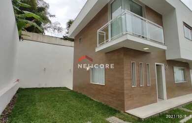 Imagem: A casa em condomínio à venda possui 3 Dormitórios, 3 Banheiros