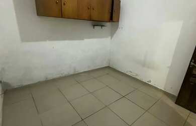 Imagem: A casa possui 1 Dormitório, 1 Banheiro e 40m² de Área e está