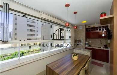 Imagem: O apartamento possui 3 Dormitórios, 2 Banheiros, 3 Vagas na