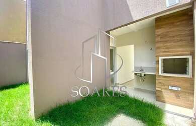 Imagem: A casa possui 3 Dormitórios, 3 Banheiros, 1 Vaga na garagem