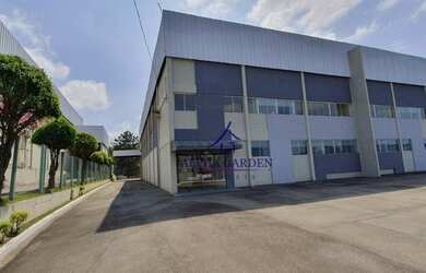 Imagem: O depósito possui 5 Vagas na garagem, 675m² de Área e está