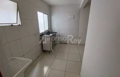 Imagem: A casa possui 1 Dormitório, 1 Banheiro, 50m² de Área e está