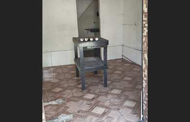 Imagem 4: vendo loja no piscinão. 