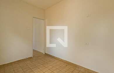 Imagem: A casa possui 1 Dormitório, 1 Banheiro, 2 Vagas na garagem