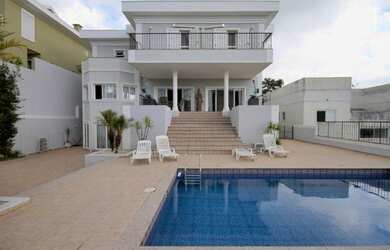 Imagem 1: SANTANA DE PARNAIBA - Casa Padrão - Alphaville