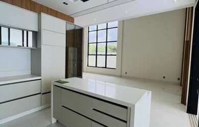 Imagem 7: Sobrado no mirante do lago