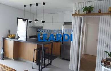 Imagem: O apartamento possui 2 Dormitórios, 2 Banheiros, 3 Vagas na