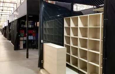 Imagem: Aluga-se/vende-se Box Altas Horas