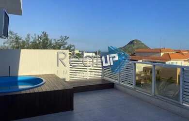 Imagem: O apartamento na cobertura possui 3 Dormitórios, 2 Banheiros