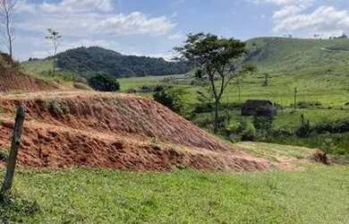 Imagem: O terreno possui 1.000m² de Área e está localizado em Benfica