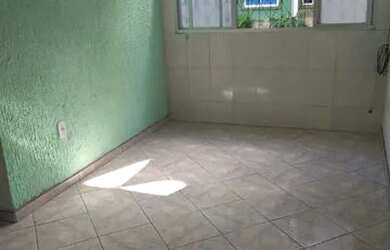 Imagem: O apartamento possui 2 Dormitórios, 1 Banheiro e está localizado