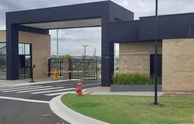 Imagem: O terreno possui 300m² de Área e está localizado em Parque