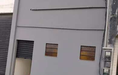 Imagem: O depósito possui 100m² de Área e está localizado em Campo