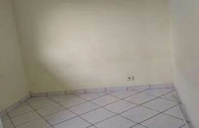 Imagem 2: Casa alugar. Área de serviço, 1 Banheiroe2 Dormitórios