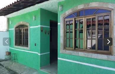 Imagem: A casa possui 2 Dormitórios, 1 Banheiro, 1 Vaga na garagem