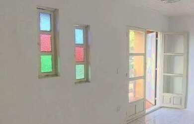 Imagem: A casa possui 2 Dormitórios, 1 Banheiro, 1 Vaga na garagem