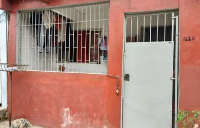 Imagem: A casa possui 1 Dormitório, 1 Banheiro e está localizado