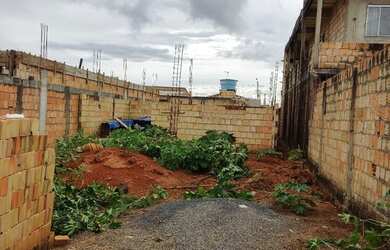 Imagem: O terreno possui 240m² de Área e está localizado em Jardim