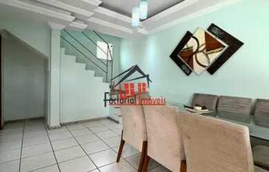 Imagem: A casa possui 3 Dormitórios, 2 Banheiros, 2 Vagas na garagem