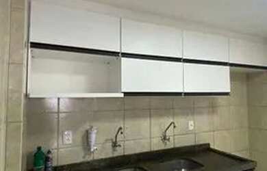 Imagem: O apartamento possui 3 Dormitórios, 1 Banheiro, 2 Vagas na