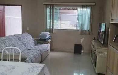 Imagem: A casa possui 2 Dormitórios, 1 Banheiro, 70m² de Área e