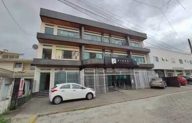 Imagem: O depósito possui 870m² de Área e está localizado em Centro