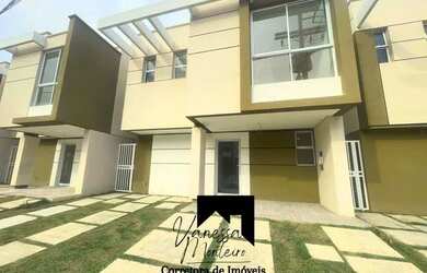 Imagem: A casa em condomínio possui 3 Dormitórios, 4 Banheiros, 2