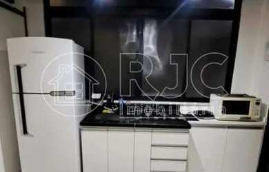 Imagem: O studio possui 1 Dormitório, 1 Banheiro, 40m² de Área, Imóvel