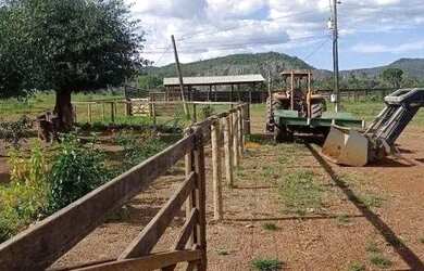 Imagem: A fazenda possui 1.198m² de Área e está localizado em Natalândia