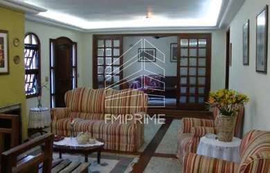 Imagem: A casa possui 4 Dormitórios, 5 Banheiros, 5 Vagas na garagem