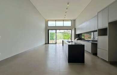 Imagem 8: Casa térrea em Condomínio com 03 Suítes - Locação - Alphaville